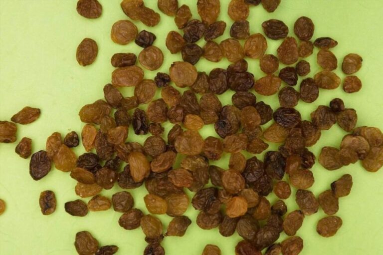 Jak długo namaczać rodzynki przed gotowaniem kompotu